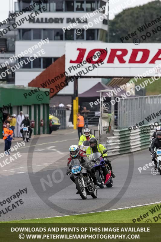 Vintage motorcycle club;eventdigitalimages;mallory park;mallory park trackday photographs;no limits trackdays;peter wileman photography;trackday digital images;trackday photos;vmcc festival 1000 bikes photographs